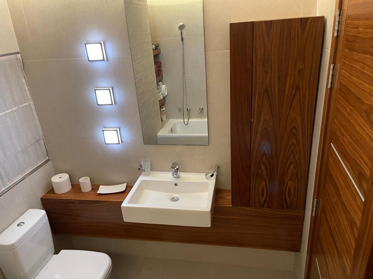 Deluxe Apartment With Pool In The Heart Of St Pauls Bay San Pawl il-Baħar Kültér fotó